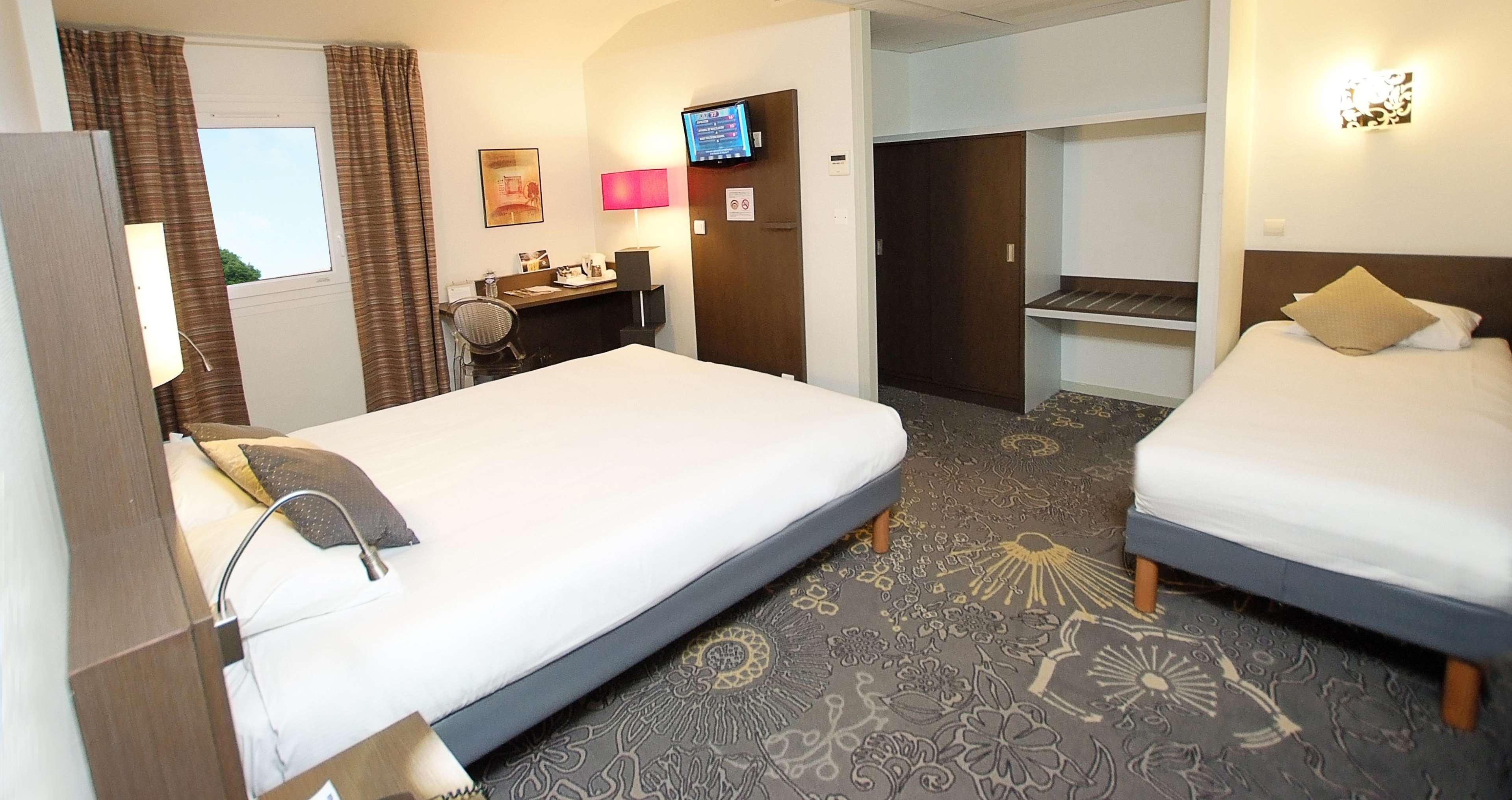 Hotel Kyriad La Rochelle Centre Ville Ngoại thất bức ảnh