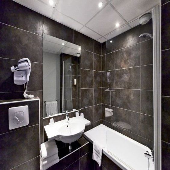 Hotel Kyriad La Rochelle Centre Ville Ngoại thất bức ảnh